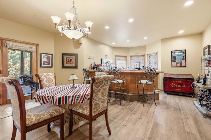 21 Harbor, GALENA, Illinois 61036, 3 Bedrooms Bedrooms, ,3 BathroomsBathrooms,House,For Sale,Harbor,202604580