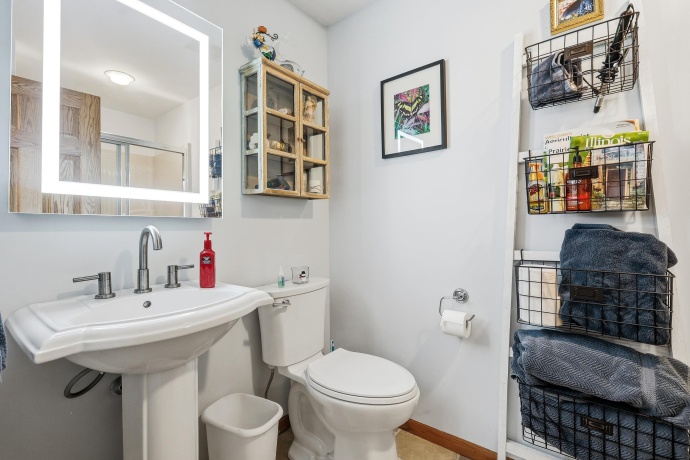 21 Harbor, GALENA, Illinois 61036, 3 Bedrooms Bedrooms, ,3 BathroomsBathrooms,House,For Sale,Harbor,202604580
