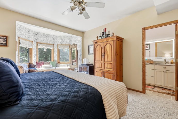 21 Harbor, GALENA, Illinois 61036, 3 Bedrooms Bedrooms, ,3 BathroomsBathrooms,House,For Sale,Harbor,202604580