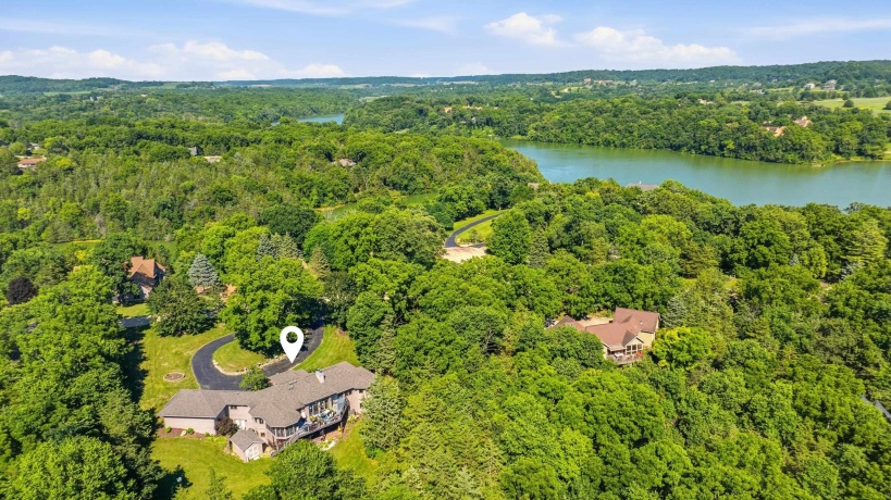 21 Harbor, GALENA, Illinois 61036, 3 Bedrooms Bedrooms, ,3 BathroomsBathrooms,House,For Sale,Harbor,202604580