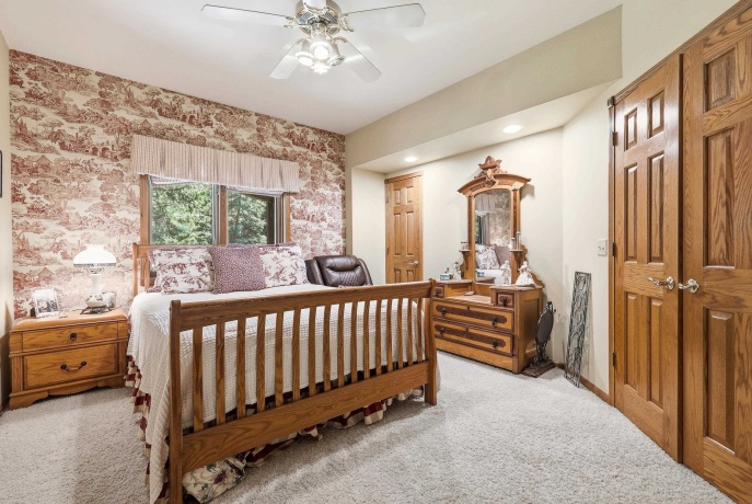 21 Harbor, GALENA, Illinois 61036, 3 Bedrooms Bedrooms, ,3 BathroomsBathrooms,House,For Sale,Harbor,202604580