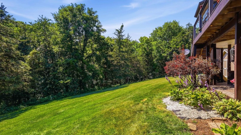21 Harbor, GALENA, Illinois 61036, 3 Bedrooms Bedrooms, ,3 BathroomsBathrooms,House,For Sale,Harbor,202604580