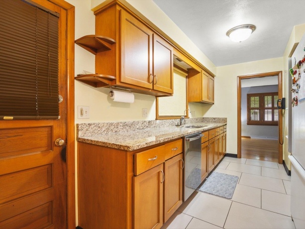3816 Beach St, ROCKFORD, Illinois 61108, 3 Bedrooms Bedrooms, ,1 BathroomBathrooms,House,For Sale,Beach St,202604581