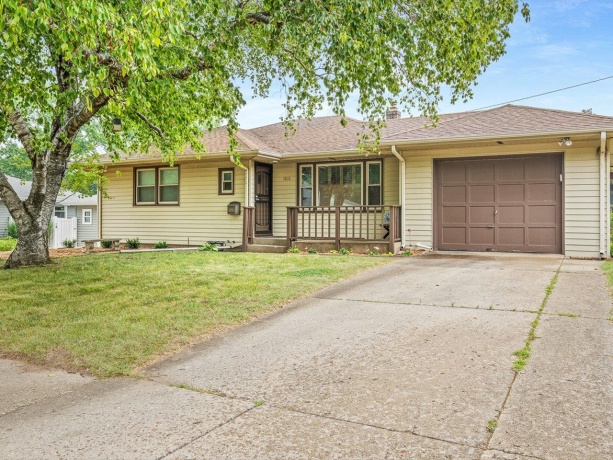 3816 Beach St, ROCKFORD, Illinois 61108, 3 Bedrooms Bedrooms, ,1 BathroomBathrooms,House,For Sale,Beach St,202604581