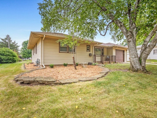 3816 Beach St, ROCKFORD, Illinois 61108, 3 Bedrooms Bedrooms, ,1 BathroomBathrooms,House,For Sale,Beach St,202604581