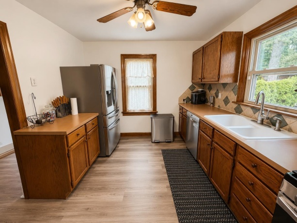 325 Oak Knolls, ROCKFORD, Illinois 61107, 3 Bedrooms Bedrooms, ,2 BathroomsBathrooms,House,For Sale,Oak Knolls,202604582