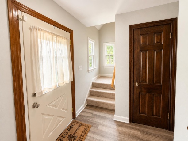 325 Oak Knolls, ROCKFORD, Illinois 61107, 3 Bedrooms Bedrooms, ,2 BathroomsBathrooms,House,For Sale,Oak Knolls,202604582