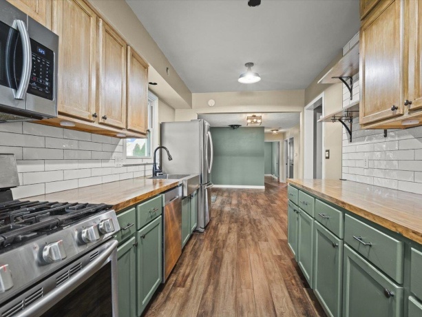 212 North, DURAND, Illinois 61024, 2 Bedrooms Bedrooms, ,2 BathroomsBathrooms,House,For Sale,North,202604585