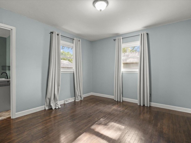 212 North, DURAND, Illinois 61024, 2 Bedrooms Bedrooms, ,2 BathroomsBathrooms,House,For Sale,North,202604585
