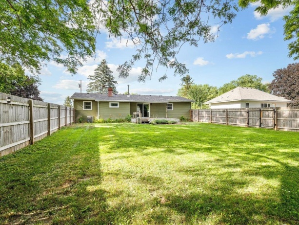 212 North, DURAND, Illinois 61024, 2 Bedrooms Bedrooms, ,2 BathroomsBathrooms,House,For Sale,North,202604585