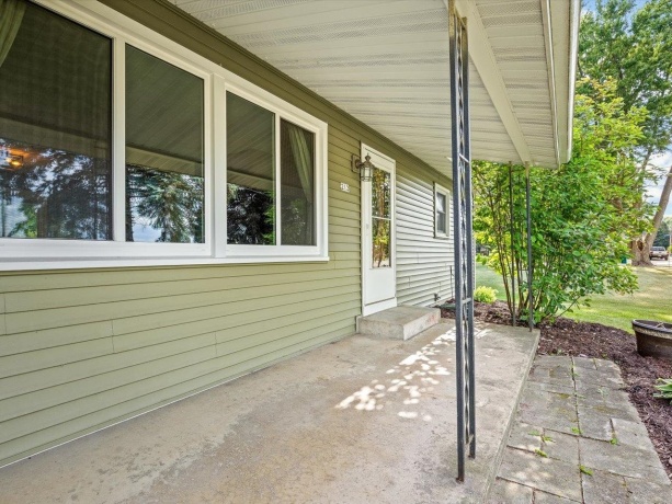 212 North, DURAND, Illinois 61024, 2 Bedrooms Bedrooms, ,2 BathroomsBathrooms,House,For Sale,North,202604585