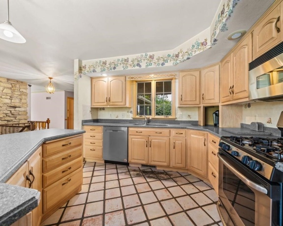8625 Byron Hills, BYRON, Illinois 61010, 4 Bedrooms Bedrooms, ,4 BathroomsBathrooms,House,For Sale,Byron Hills,202604587