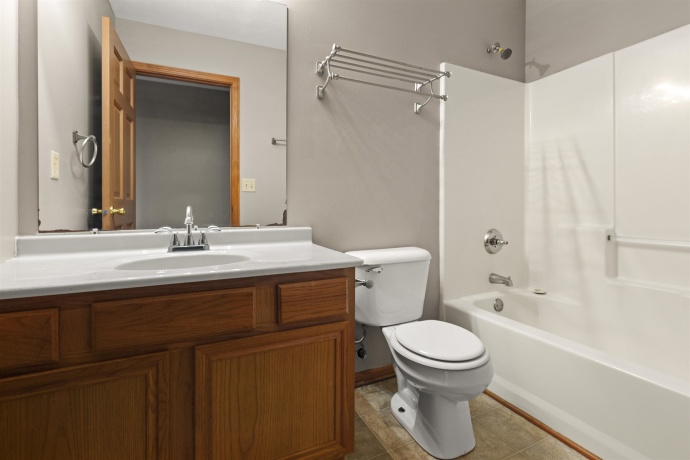 3122 Chanters, ROCKFORD, Illinois 61109, 3 Bedrooms Bedrooms, ,2 BathroomsBathrooms,House,For Sale,Chanters,202604591
