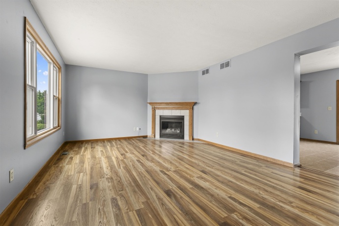 3122 Chanters, ROCKFORD, Illinois 61109, 3 Bedrooms Bedrooms, ,2 BathroomsBathrooms,House,For Sale,Chanters,202604591
