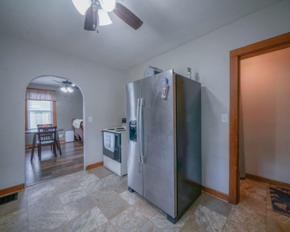 204 Elkhorn, POLO, Illinois 61064, 1 Bedroom Bedrooms, ,1 BathroomBathrooms,House,For Sale,Elkhorn,202604596