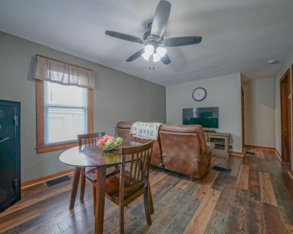 204 Elkhorn, POLO, Illinois 61064, 1 Bedroom Bedrooms, ,1 BathroomBathrooms,House,For Sale,Elkhorn,202604596