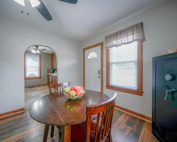 204 Elkhorn, POLO, Illinois 61064, 1 Bedroom Bedrooms, ,1 BathroomBathrooms,House,For Sale,Elkhorn,202604596