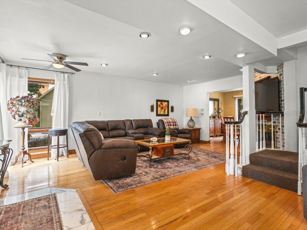 520 Division, PECATONICA, Illinois 61063, 2 Bedrooms Bedrooms, ,3 BathroomsBathrooms,House,For Sale,Division,202604286