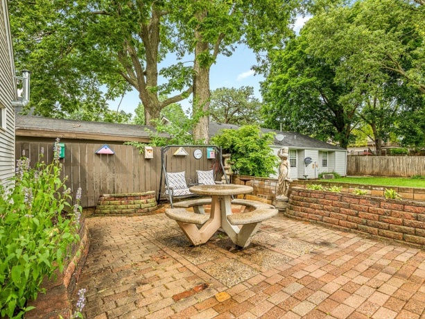 520 Division, PECATONICA, Illinois 61063, 2 Bedrooms Bedrooms, ,3 BathroomsBathrooms,House,For Sale,Division,202604286
