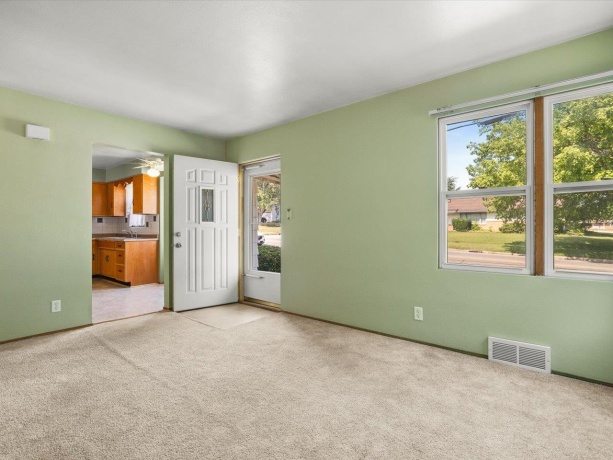 133 Park, FREEPORT, Illinois 61032, 2 Bedrooms Bedrooms, ,1 BathroomBathrooms,House,For Sale,Park,202604601