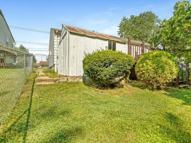 133 Park, FREEPORT, Illinois 61032, 2 Bedrooms Bedrooms, ,1 BathroomBathrooms,House,For Sale,Park,202604601