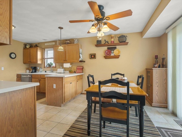 15635 Taylor, SOUTH BELOIT, Illinois 61080, 3 Bedrooms Bedrooms, ,2 BathroomsBathrooms,House,For Sale,Taylor,202604602