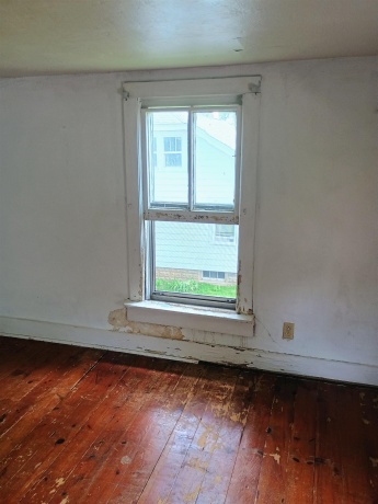 213 West Chapel Street, ROCKTON, Illinois 61072, 2 Bedrooms Bedrooms, ,1 BathroomBathrooms,House,For Sale,West Chapel Street,202604604