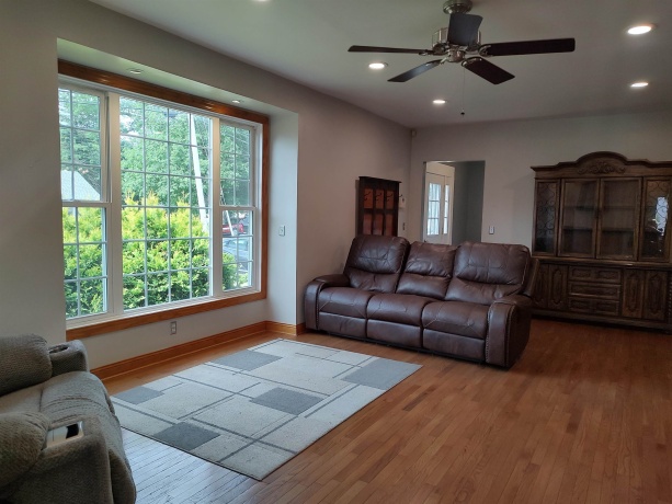 915 Julien, BELVIDERE, Illinois 61008, 3 Bedrooms Bedrooms, ,2 BathroomsBathrooms,House,For Sale,Julien,202604226