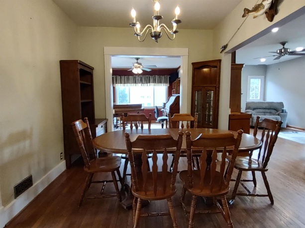 915 Julien, BELVIDERE, Illinois 61008, 3 Bedrooms Bedrooms, ,2 BathroomsBathrooms,House,For Sale,Julien,202604226