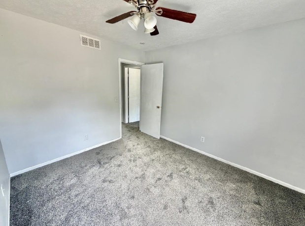 525 Rockton, ROCKFORD, Illinois 61103, 3 Bedrooms Bedrooms, ,1 BathroomBathrooms,House,For Sale,Rockton,202604607