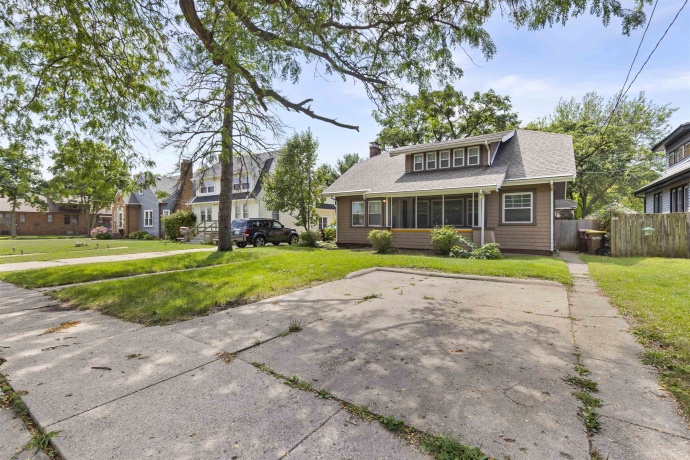 1812 Huffman, ROCKFORD, Illinois 61101, 3 Bedrooms Bedrooms, ,2 BathroomsBathrooms,House,For Sale,Huffman,202604608