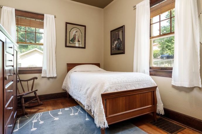 626 SMITH, ROCKFORD, Illinois 61107, 2 Bedrooms Bedrooms, ,1 BathroomBathrooms,House,For Sale,SMITH,202604611
