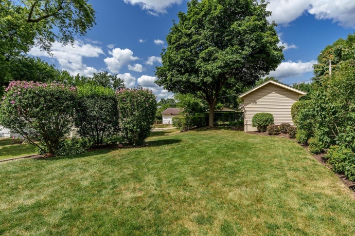 626 SMITH, ROCKFORD, Illinois 61107, 2 Bedrooms Bedrooms, ,1 BathroomBathrooms,House,For Sale,SMITH,202604611