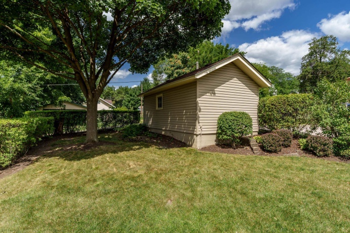 626 SMITH, ROCKFORD, Illinois 61107, 2 Bedrooms Bedrooms, ,1 BathroomBathrooms,House,For Sale,SMITH,202604611