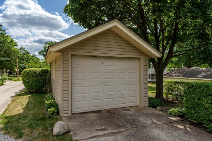 626 SMITH, ROCKFORD, Illinois 61107, 2 Bedrooms Bedrooms, ,1 BathroomBathrooms,House,For Sale,SMITH,202604611
