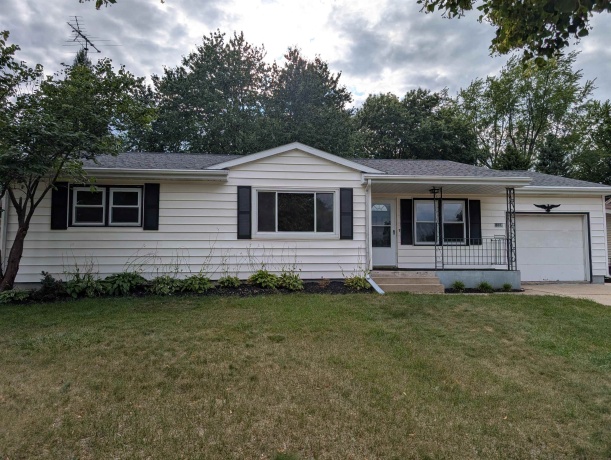1324 Empire, FREEPORT, Illinois 61032, 3 Bedrooms Bedrooms, ,1 BathroomBathrooms,House,For Sale,Empire,202604612