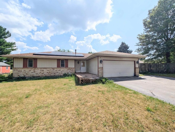 4367 Straw, ROSCOE, Illinois 61073, 3 Bedrooms Bedrooms, ,2 BathroomsBathrooms,House,For Sale,Straw,202604412