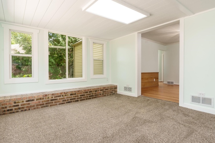 2916 Rural, ROCKFORD, Illinois 61107, 5 Bedrooms Bedrooms, ,2 BathroomsBathrooms,House,For Sale,Rural,202604621