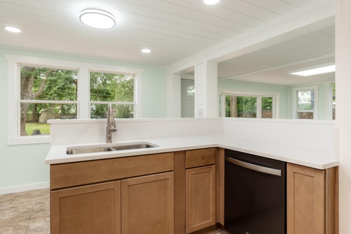 2916 Rural, ROCKFORD, Illinois 61107, 5 Bedrooms Bedrooms, ,2 BathroomsBathrooms,House,For Sale,Rural,202604621