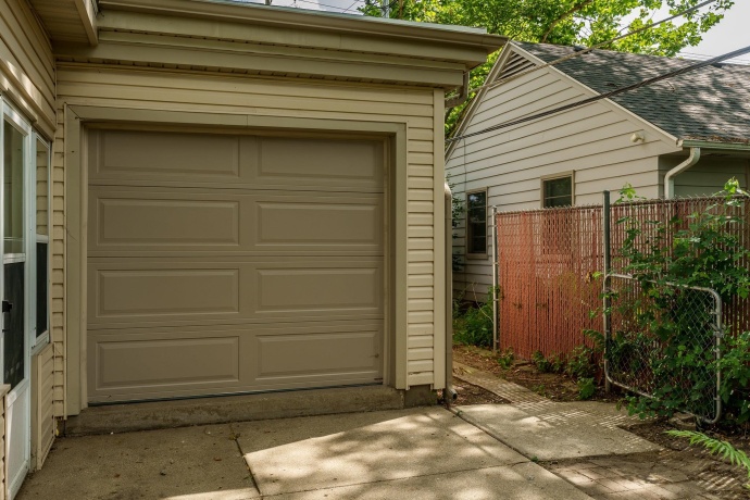 2916 Rural, ROCKFORD, Illinois 61107, 5 Bedrooms Bedrooms, ,2 BathroomsBathrooms,House,For Sale,Rural,202604621