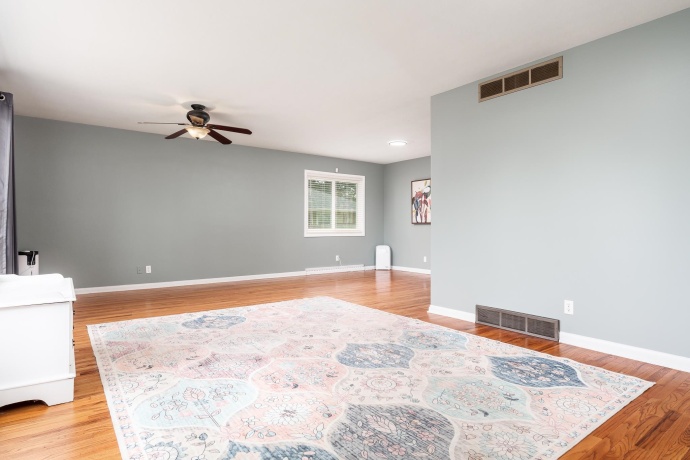 1811 RANDOLPH, ROCKFORD, Illinois 61103, 3 Bedrooms Bedrooms, ,1 BathroomBathrooms,House,For Sale,RANDOLPH,202604623