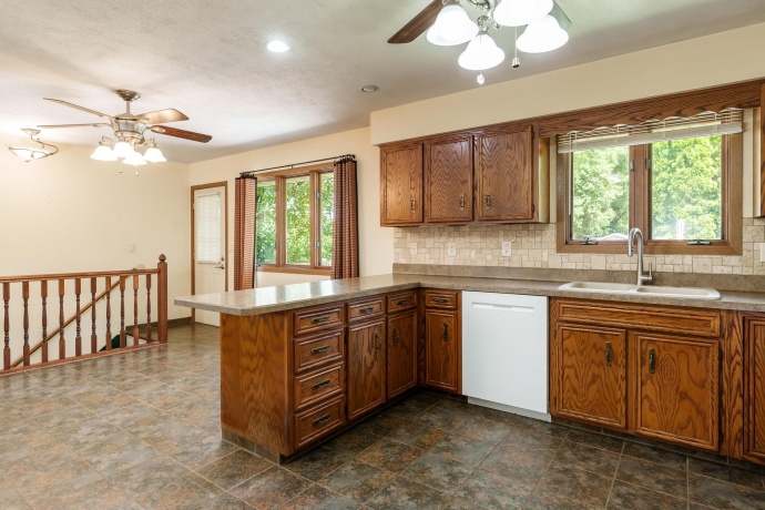 4315 ROCKTON, ROCKTON, Illinois 61072, 3 Bedrooms Bedrooms, ,2 BathroomsBathrooms,House,For Sale,ROCKTON,202604624