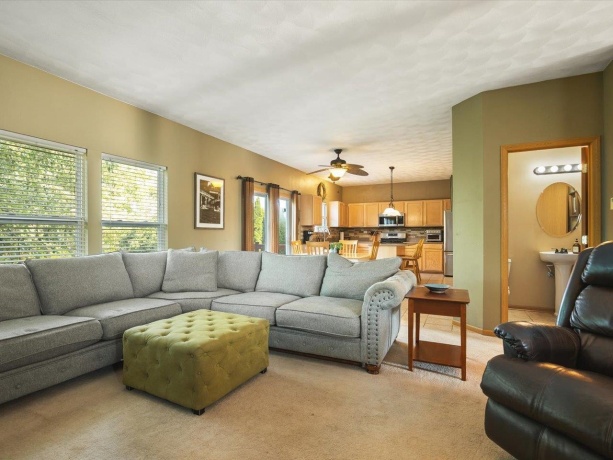 305 Greenbriar, POPLAR GROVE, Illinois 61065, 4 Bedrooms Bedrooms, ,2 BathroomsBathrooms,House,For Sale,Greenbriar,202604625