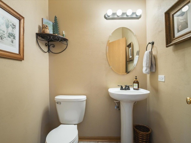 305 Greenbriar, POPLAR GROVE, Illinois 61065, 4 Bedrooms Bedrooms, ,2 BathroomsBathrooms,House,For Sale,Greenbriar,202604625
