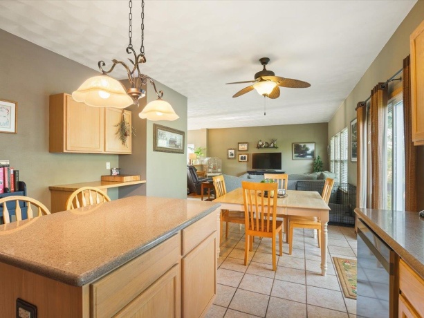305 Greenbriar, POPLAR GROVE, Illinois 61065, 4 Bedrooms Bedrooms, ,2 BathroomsBathrooms,House,For Sale,Greenbriar,202604625