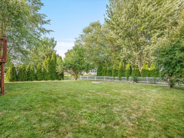 305 Greenbriar, POPLAR GROVE, Illinois 61065, 4 Bedrooms Bedrooms, ,2 BathroomsBathrooms,House,For Sale,Greenbriar,202604625