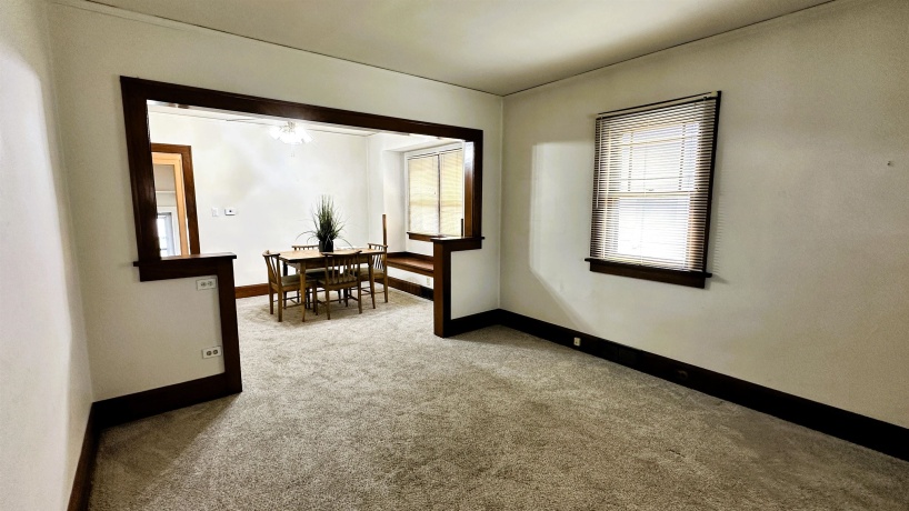 1621 Latham, ROCKFORD, Illinois 61103, 2 Bedrooms Bedrooms, ,1 BathroomBathrooms,House,For Sale,Latham,202604626