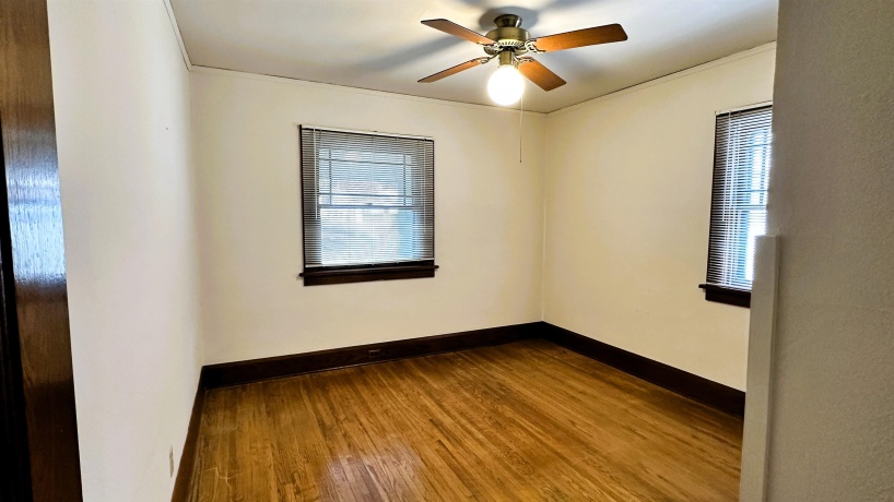 1621 Latham, ROCKFORD, Illinois 61103, 2 Bedrooms Bedrooms, ,1 BathroomBathrooms,House,For Sale,Latham,202604626