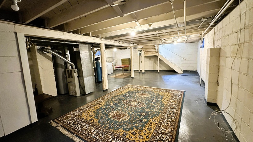 1621 Latham, ROCKFORD, Illinois 61103, 2 Bedrooms Bedrooms, ,1 BathroomBathrooms,House,For Sale,Latham,202604626