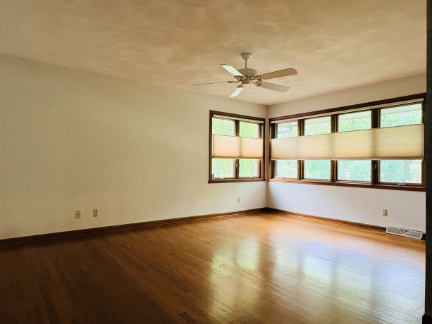 4416 Eaton, ROCKFORD, Illinois 61114, 4 Bedrooms Bedrooms, ,2 BathroomsBathrooms,House,For Sale,Eaton,202604627